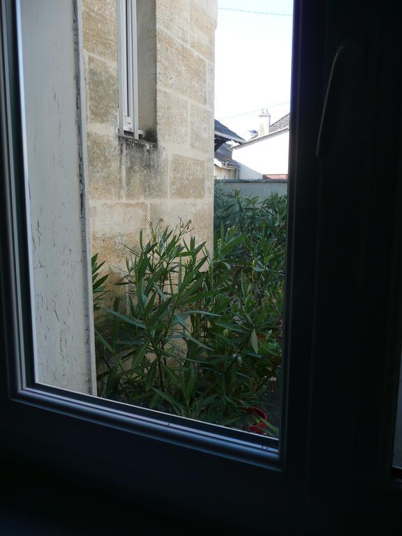 Maison De Vin Apartment Castillon-la-Bataille Exterior photo